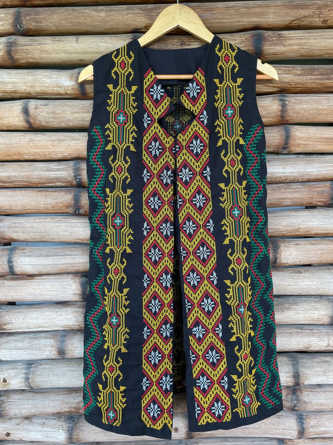 Abaya. CUSTOM TBOLI  HAND- EMBROIDERED ABAYA VEST