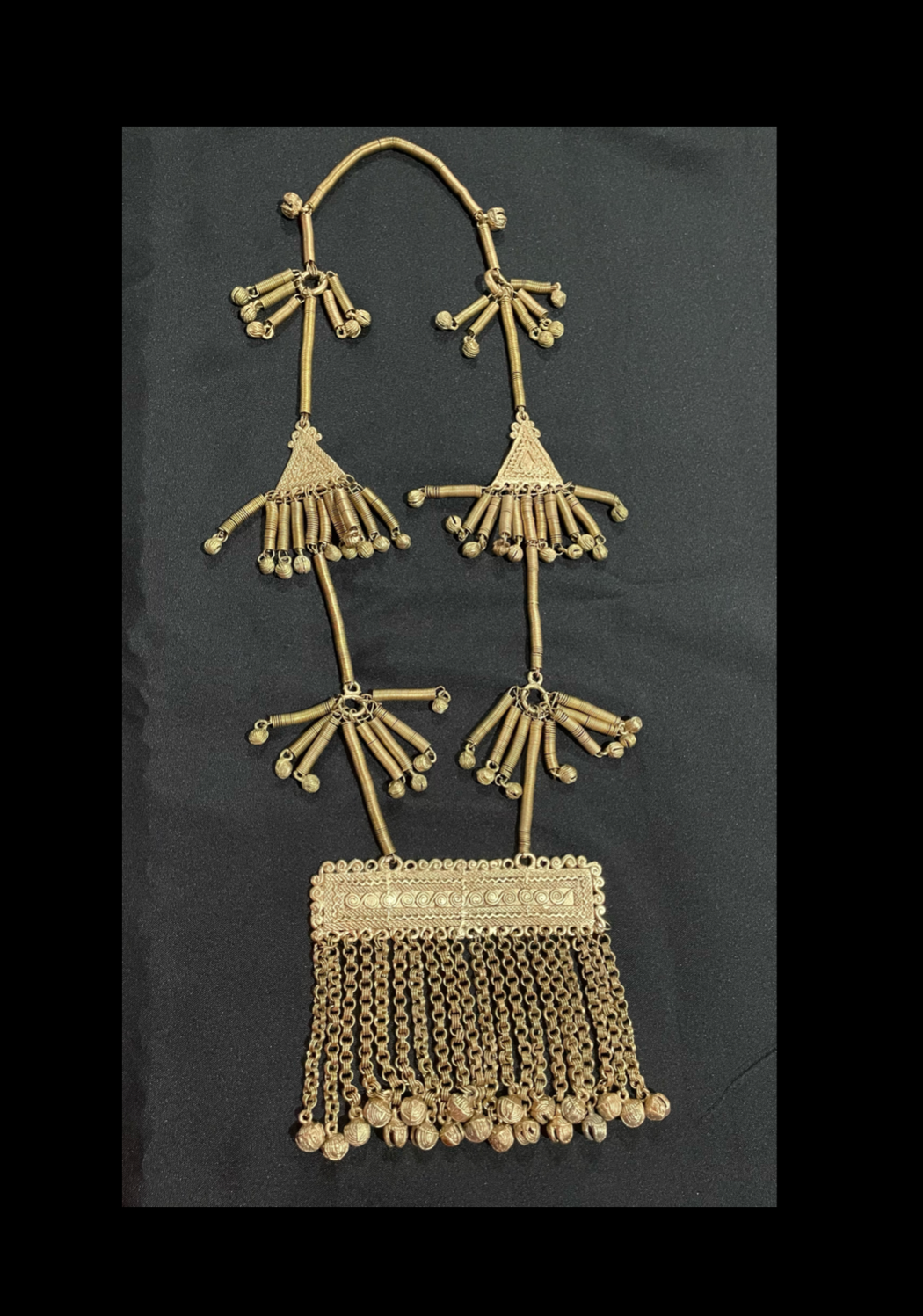 Necklace. BRASS NECKLACE