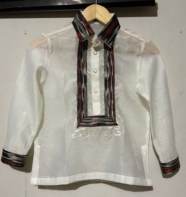 Barong. BARONG ACCENTUATED WITH TNALAK