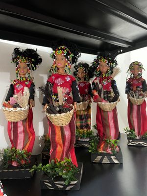 Souvenir. T'BOLI FEMALE DOLL