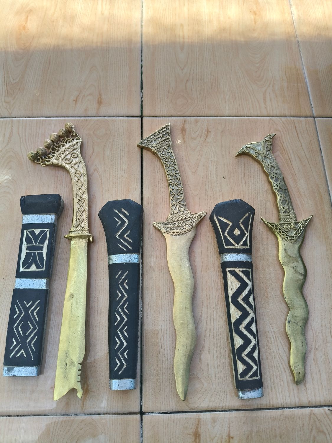 Token. BRASS KRIS DAGGER