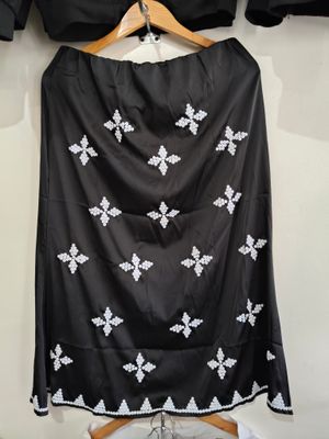 Skirt.  T&#39;BOLI HAND- BEADED SKIRT