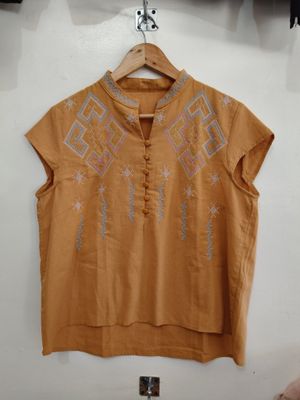 Blouse. T&#39;BOLI HAND-EMBROIDERED BLOUSE