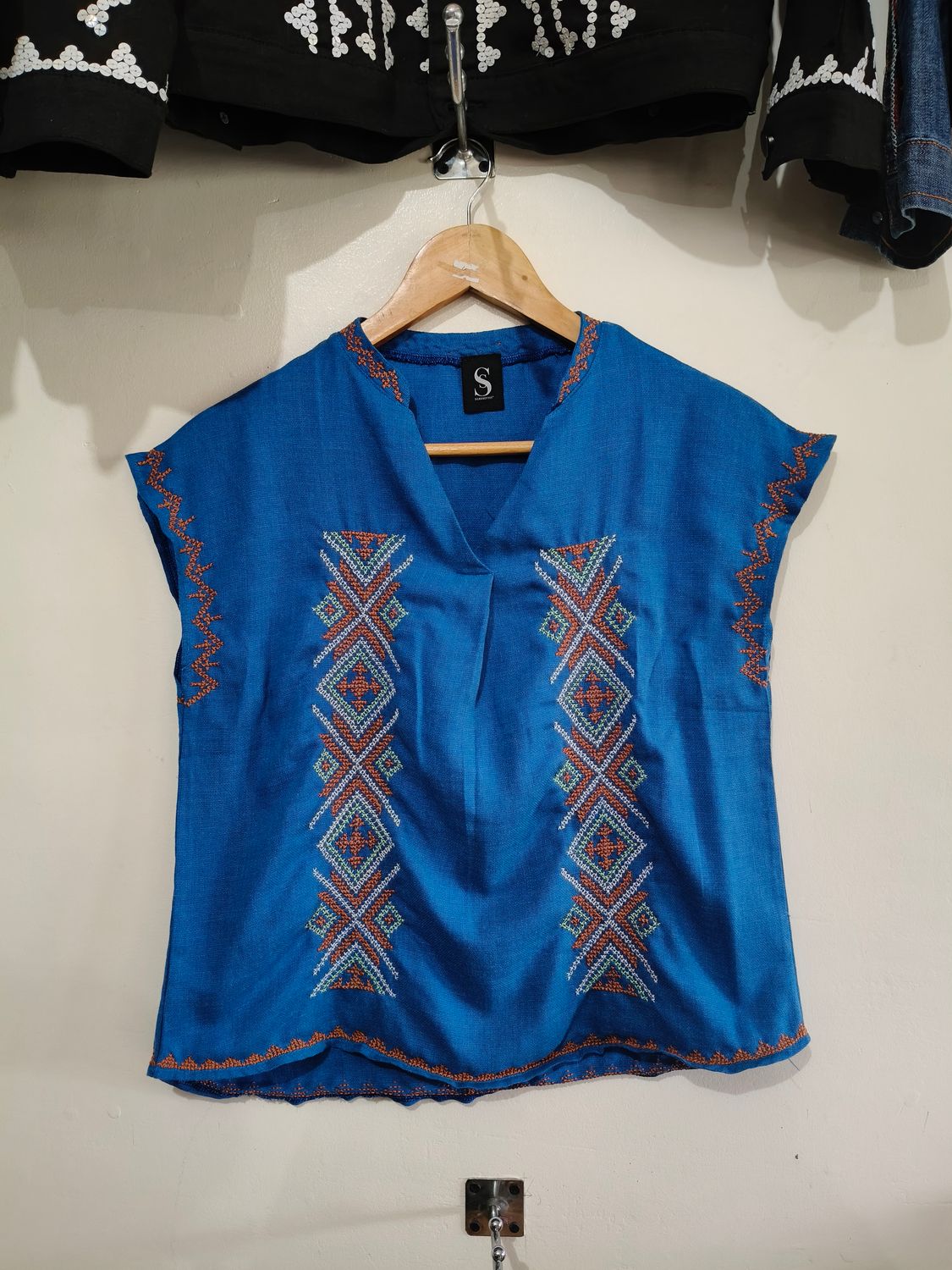Blouse. TBOLI HAND-EMBROIDERED BLOUSE
