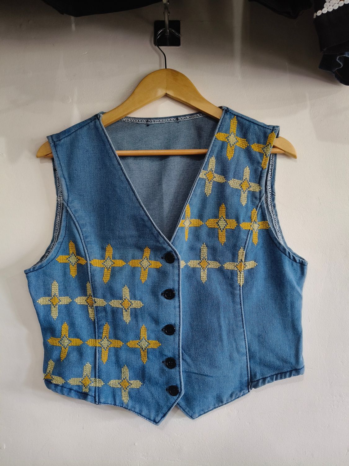 Blouse. CUSTOM HAND-EMBROIDERED BLOUSE