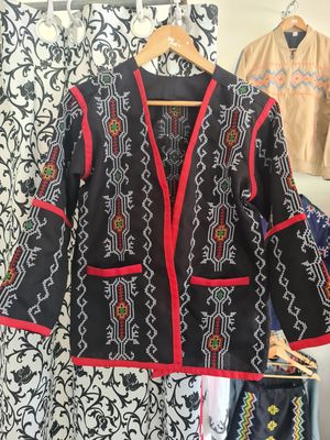 Blazer. TBOLI HAND- EMBROIDERED BLAZER