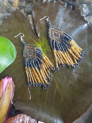 Earrings_11. LEMIMET HIKONG (Beaded Waterfall)