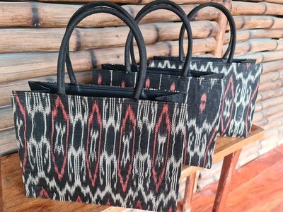 Bag_10. LAMLAHAK TNALAK HANDBAG