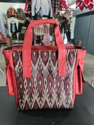 Bag_11.  LAMLAHAK T'NALAK  HANDBAG WITH SLING