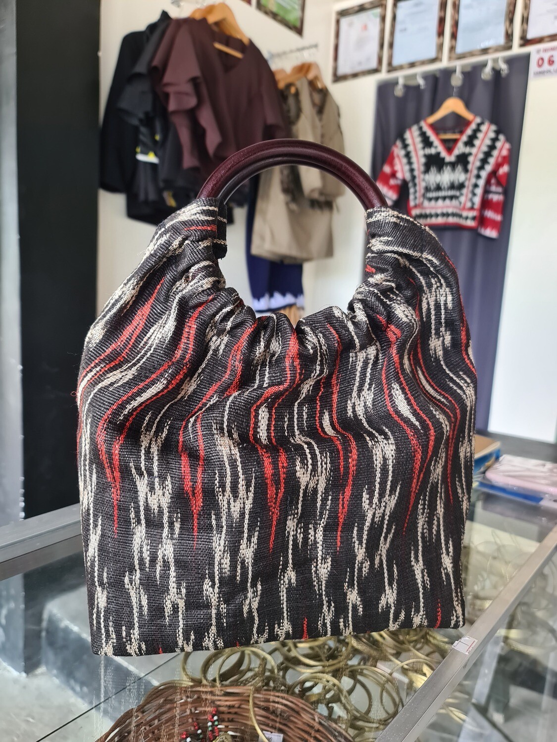 Bag_19. T'KOFUL TNALAK HANDBAG