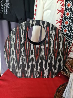 Bag_33. TNALAK ROUND HANDBAG