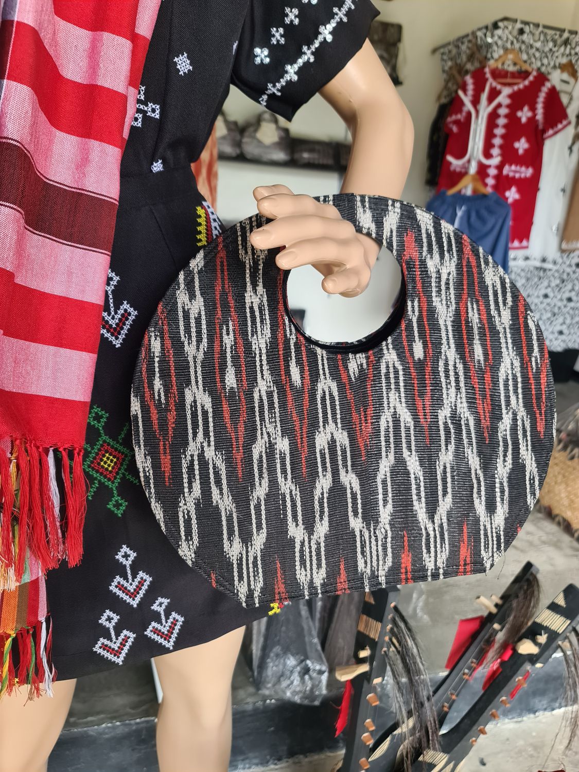 Bag_33. TNALAK ROUND HANDBAG