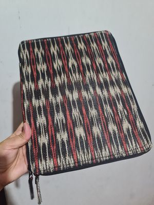 Bag_27. T'NALAK LAPTOP CASE