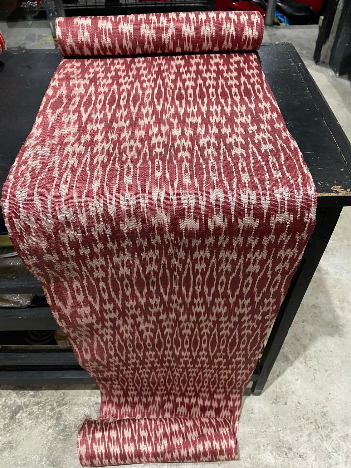 T'NALAK TABLE RUNNER