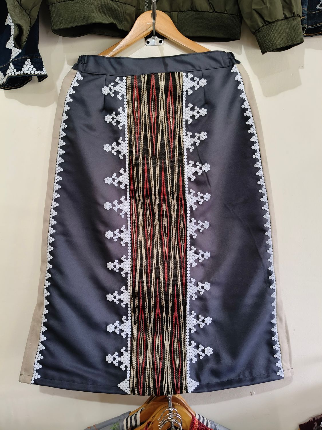 Skirt_43.  T'BOLI TNALAK AND BEADED SKIRT