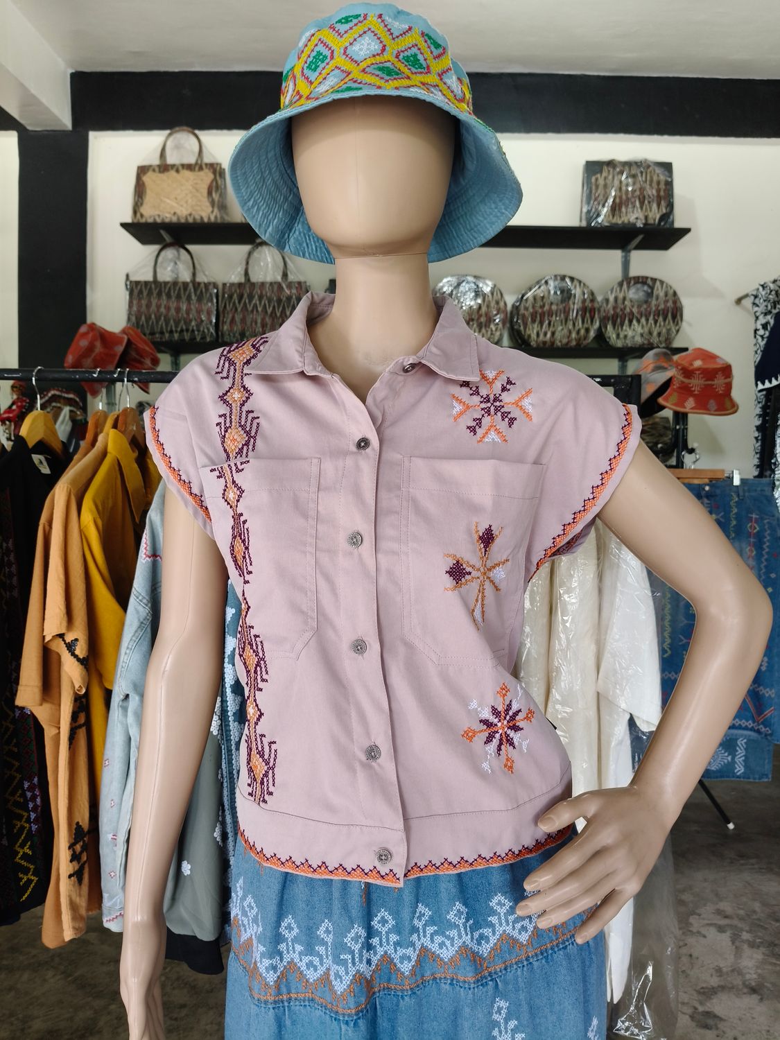 Blouse_56. T'BOLI HAND-EMBROIDERED BLOUSE
