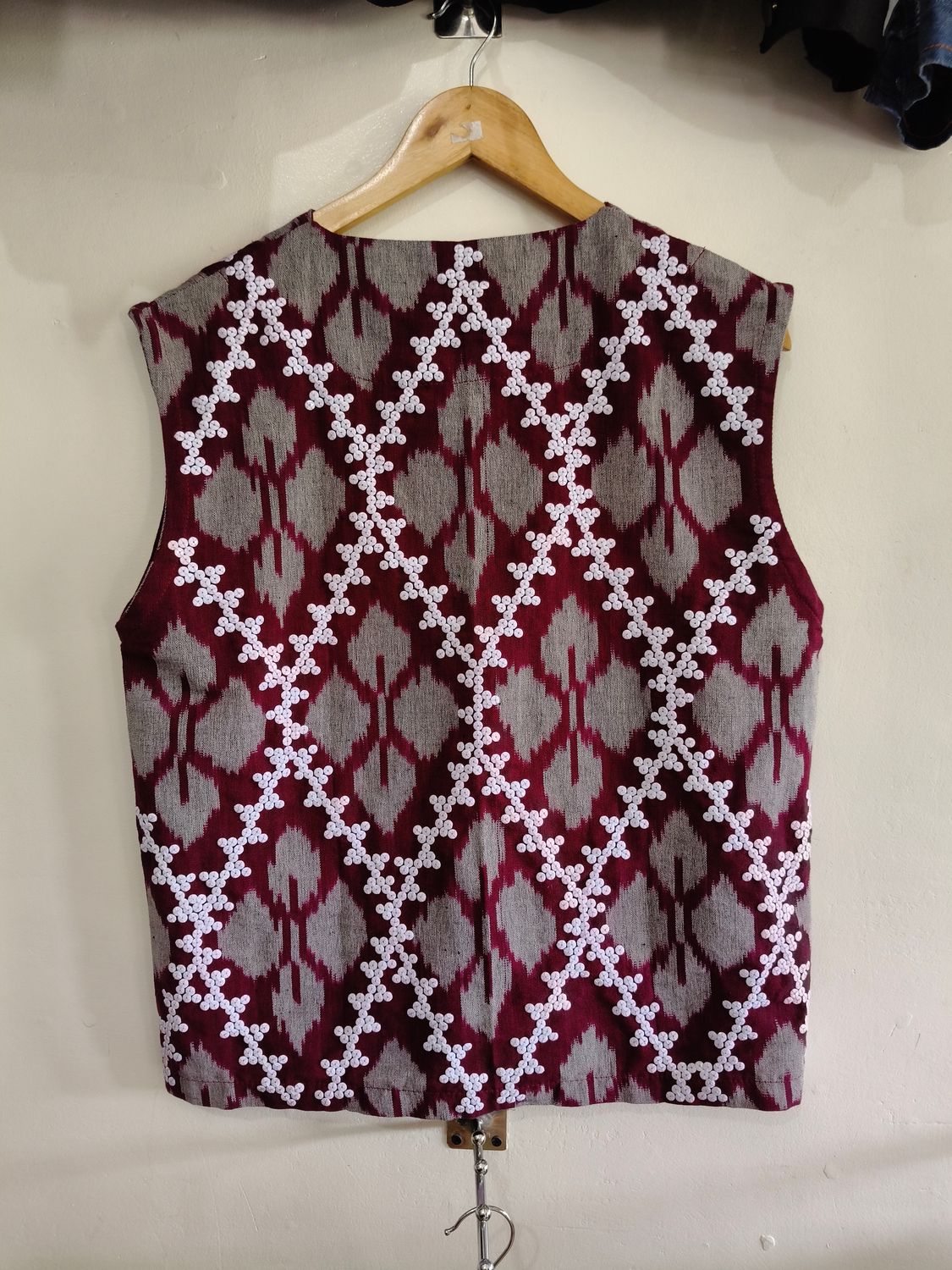 Blouse_53. T'BOLI HAND-BEADED BLOUSE