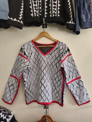 Blouse_35. TRADITIONAL T'BOLI BEADED BLOUSE