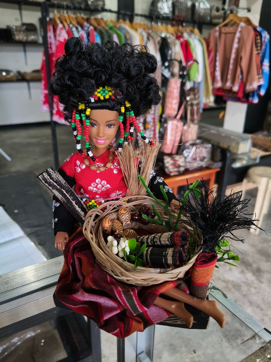 Souvenir. T'BOLI FEMALE DOLL