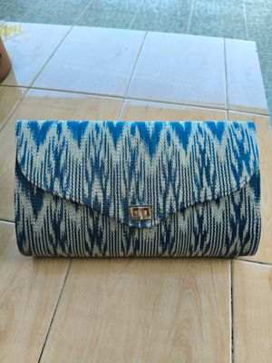 Clutch_03. T'NALAK CLUTH BAG