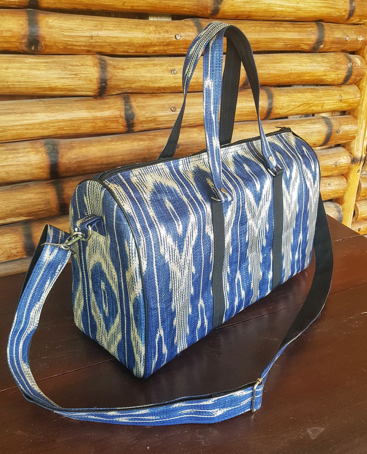 Bag_32. T'NALAK  ROUND DUFFEL BAG