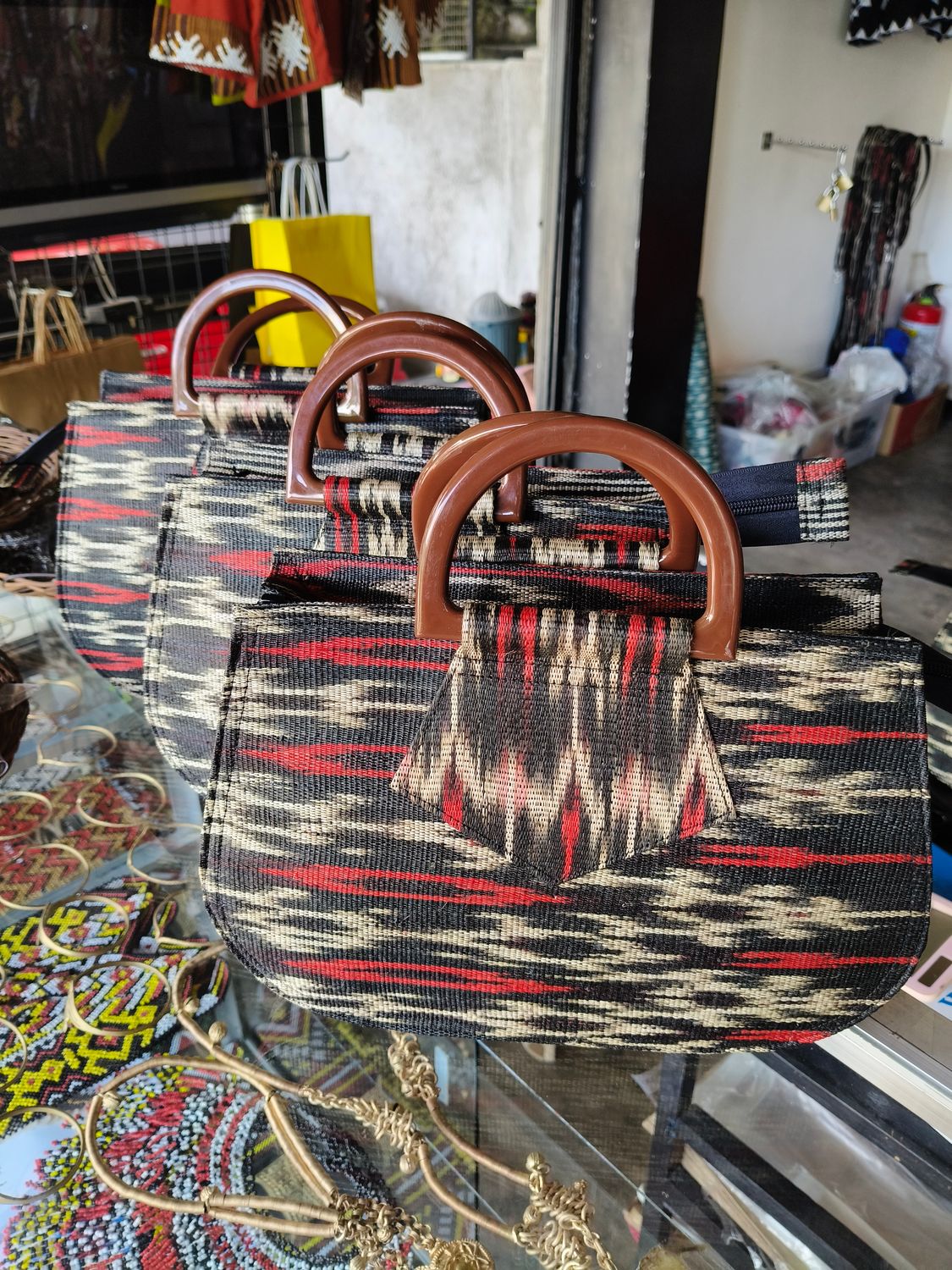 Bag_17. LEMLUNAY TNALAK HANDBAG W/ WOODEN HANDLE