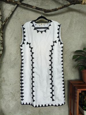 Dress_02. T'BOLI HAND-BEADED DRESS