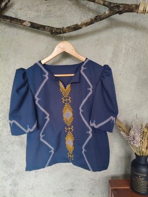 Blouse_02. T'BOLI HAND-EMBROIDERED BLOUSE