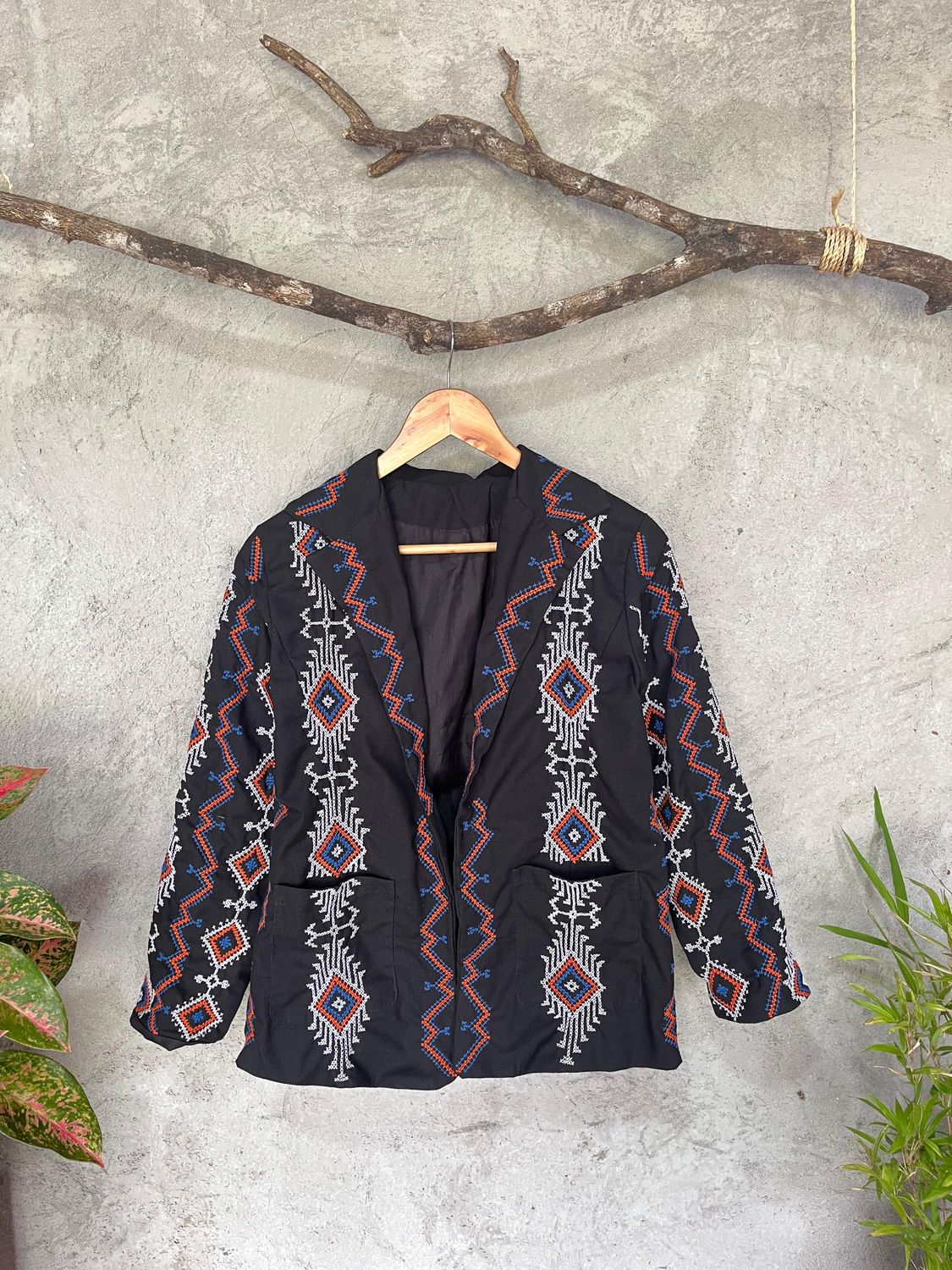 Blazer_22. T'BOLI EMBROIDERED BLAZER