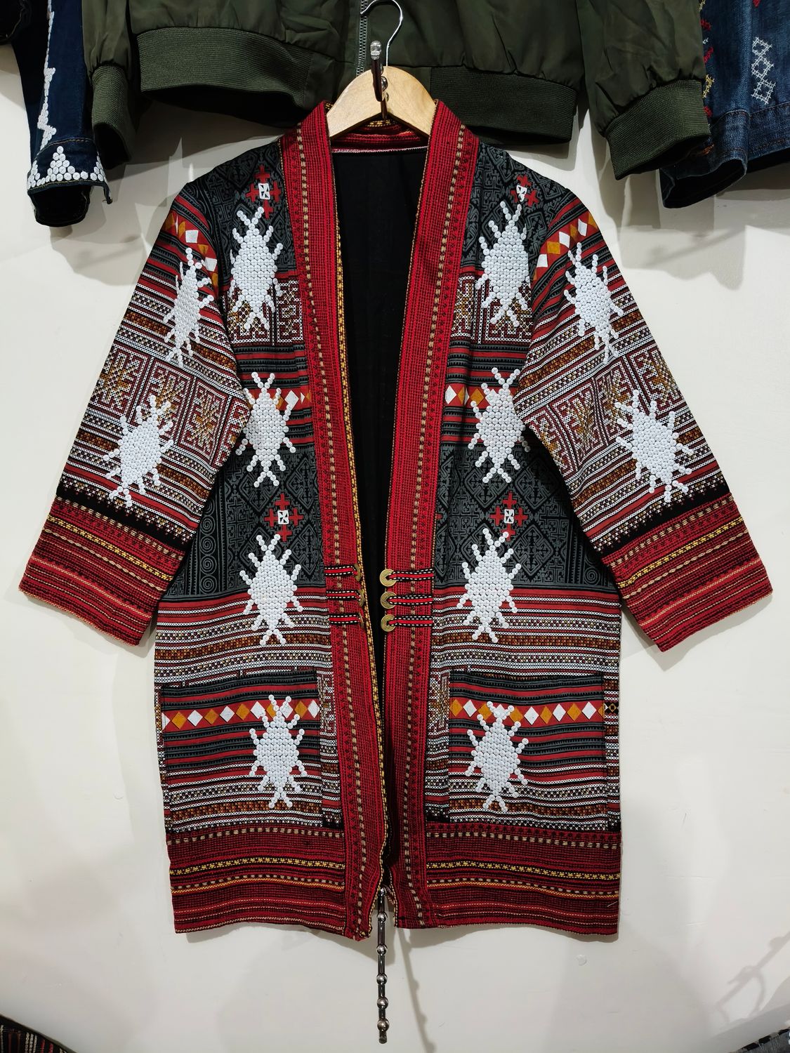 Blazer_25. T'BOLI HAND-BEADED BLAZER