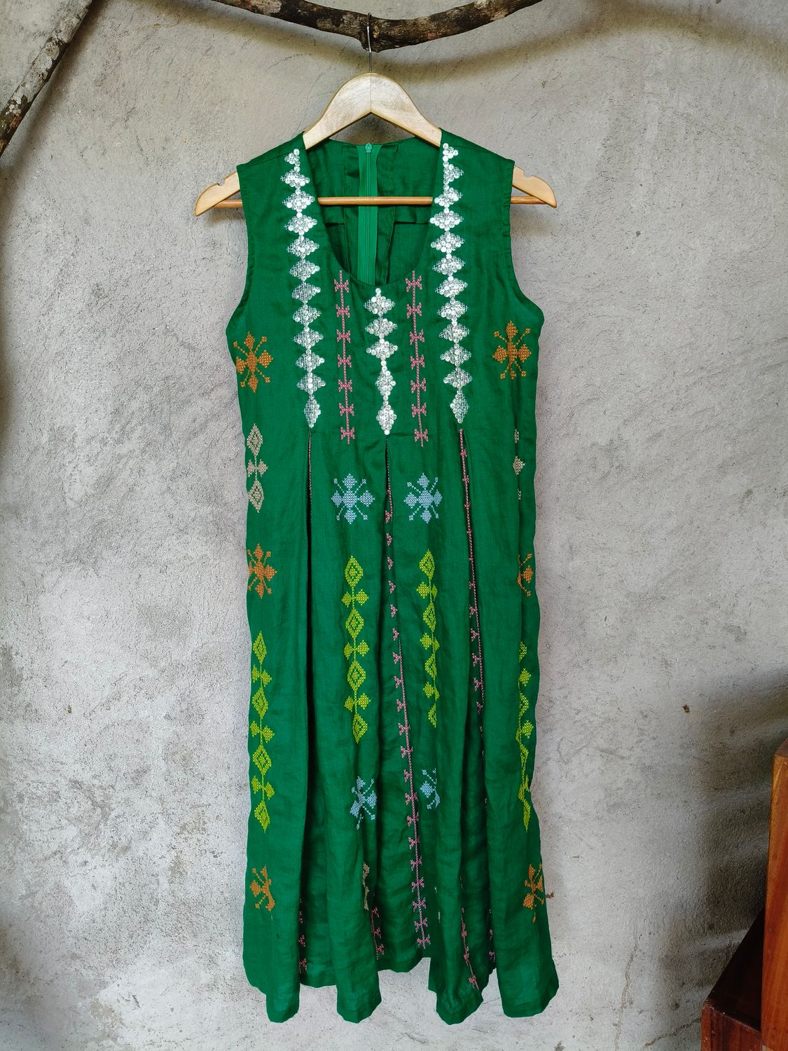 Dress_04. T'BOLI HAND-EMBROIDERED AND HAND-BEADED DRESS