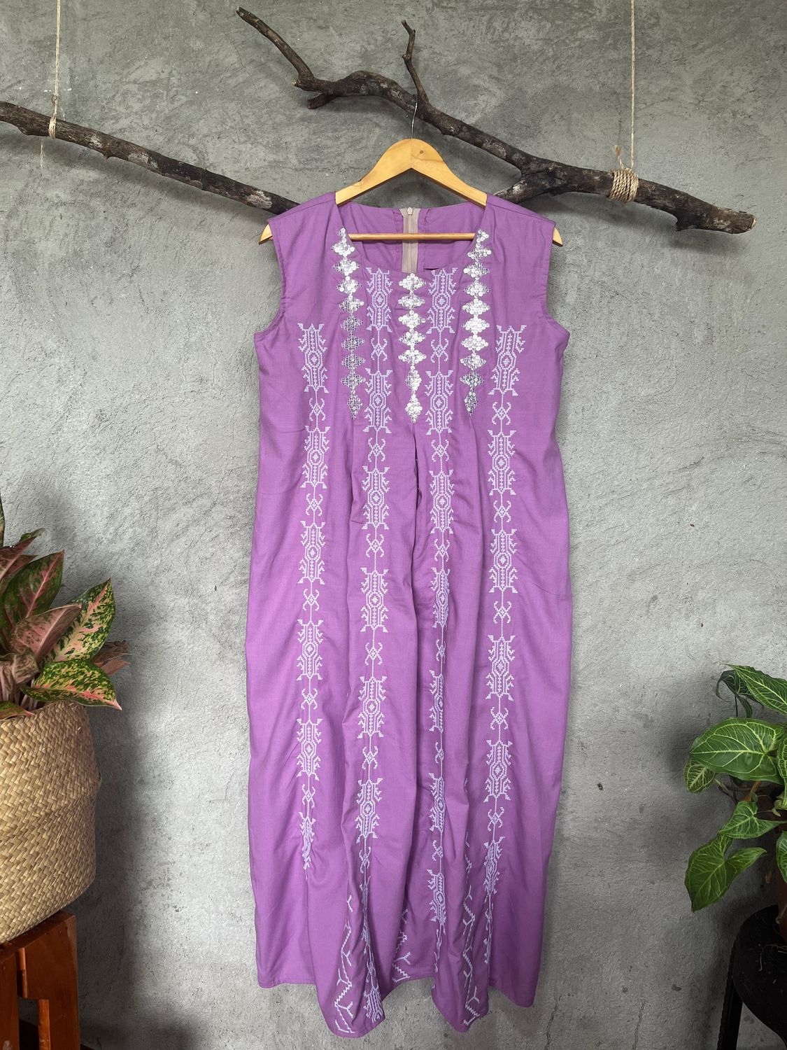 Dress_08. T'BOLI HAND0EMBROIDERED AND HAND-BEADED DRESS