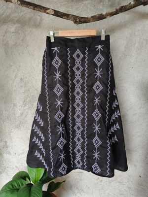 Skirt_47. T'BOLI HAND-EMBROIDERED SKIRT