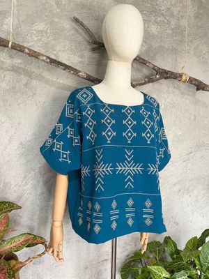 Blouse_50. T'BOLI HAND-EMBROIDERED BLOUSE