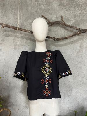 Blouse_66. T'BOLI HAND-EMBROIDERED