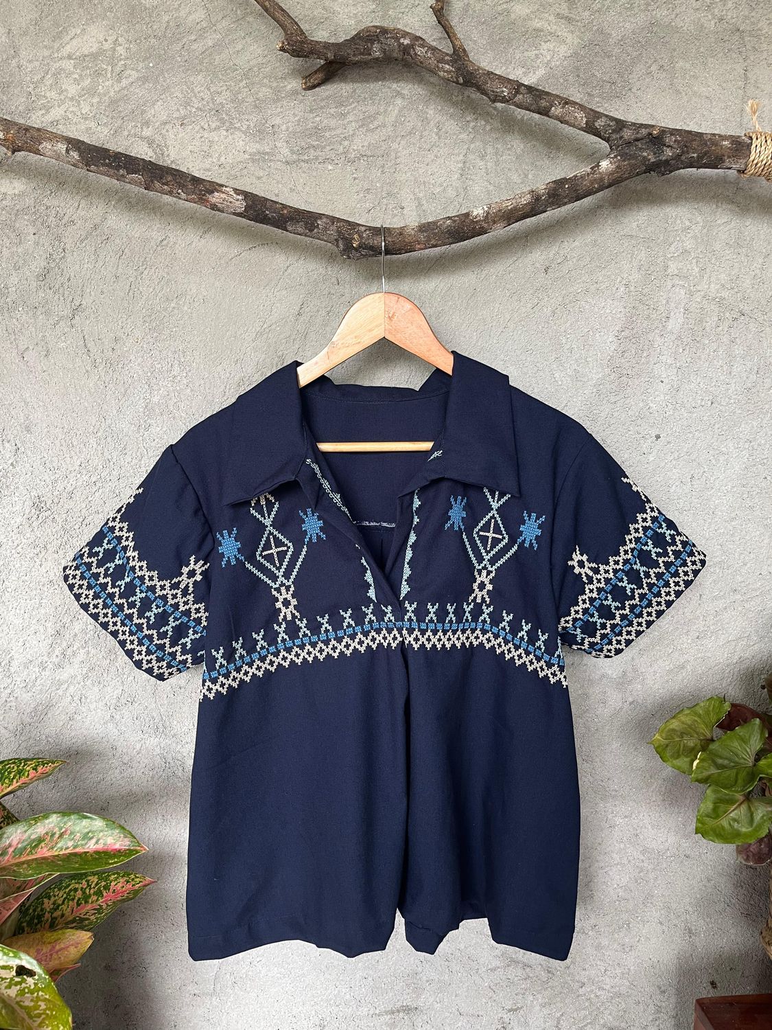 Blouse_69. T'BOLI HAND-EMBROIDERED