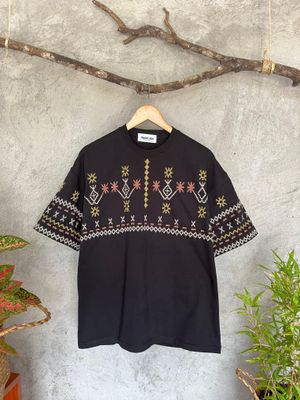 T-shirt_04. T'BOLI HAND- EMBROIDERED