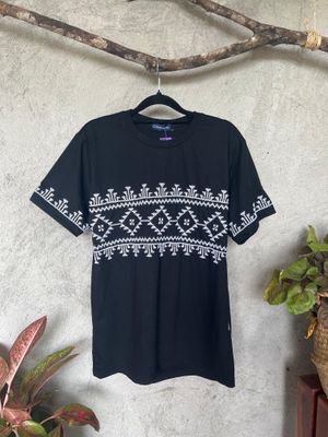 T-shirt_03. T'BOLI HAND- EMBROIDERED