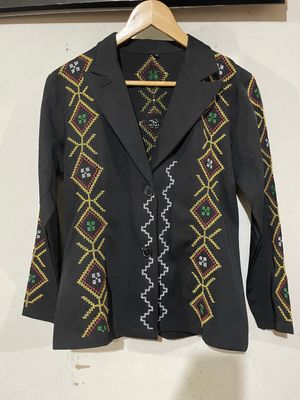 Blazer_38. T'BOLI HAND- EMBROIDERED Blazer