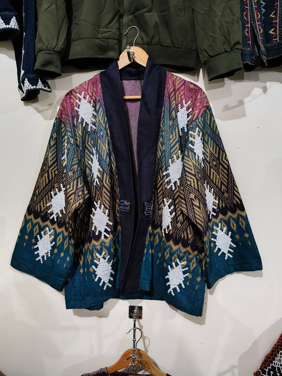 Blazer_37. T'BOLI HAND-BEADED BLAZER