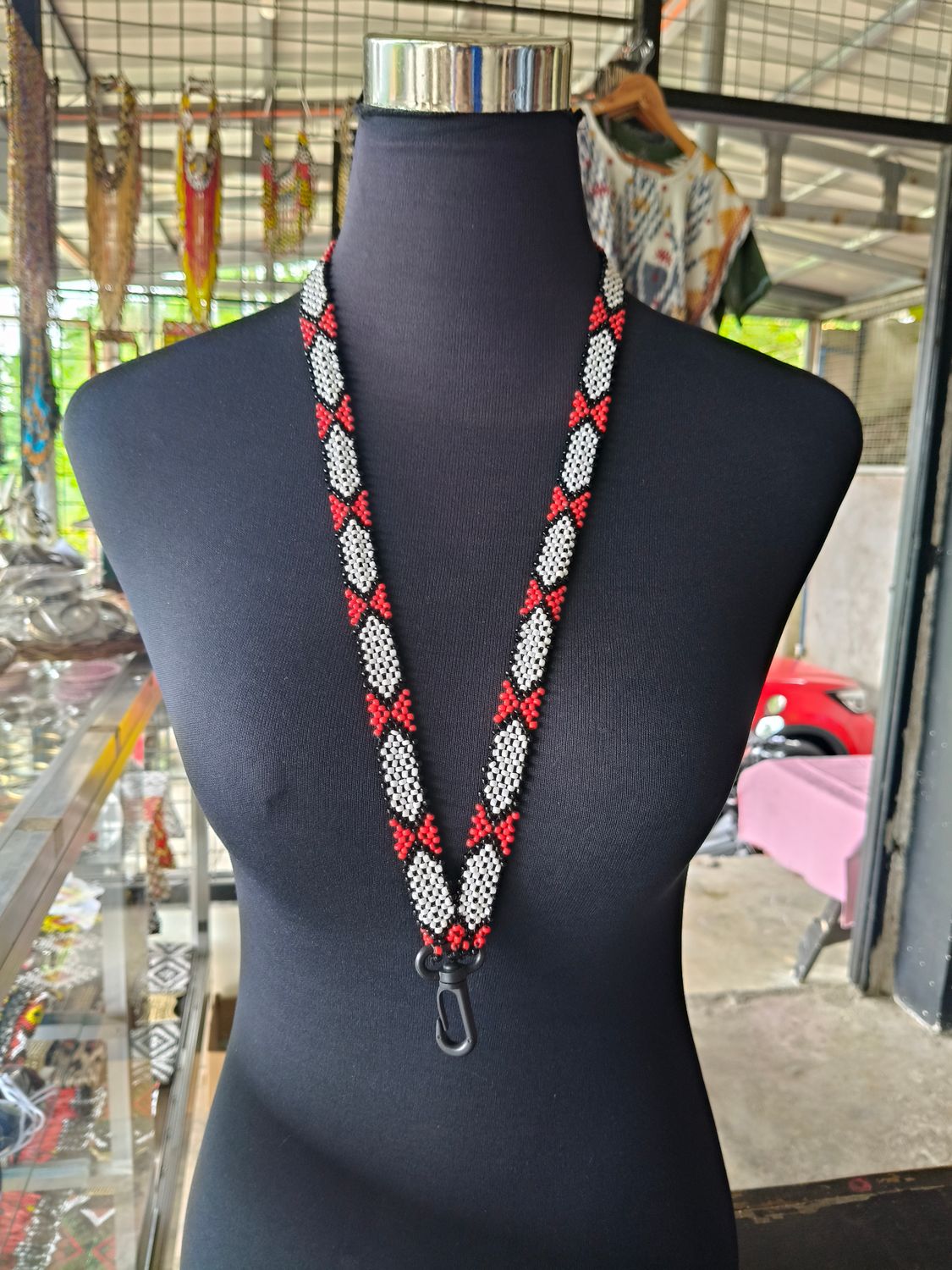 ID holder_03. T'BOLI HAND-BEADED