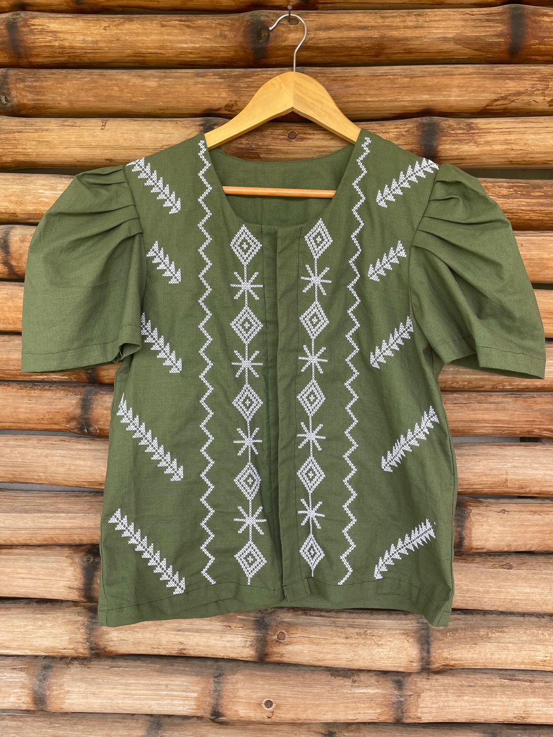 Blouse_75. T'BOLI HAND-EMBROIDERED BLOUSE