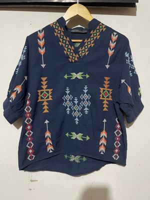 Blouse_77. T'BOLI HAND-EMBROIDERED BLOUSE