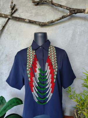 Necklace_23. T'BOLI HAND-BEADED NECKLACE