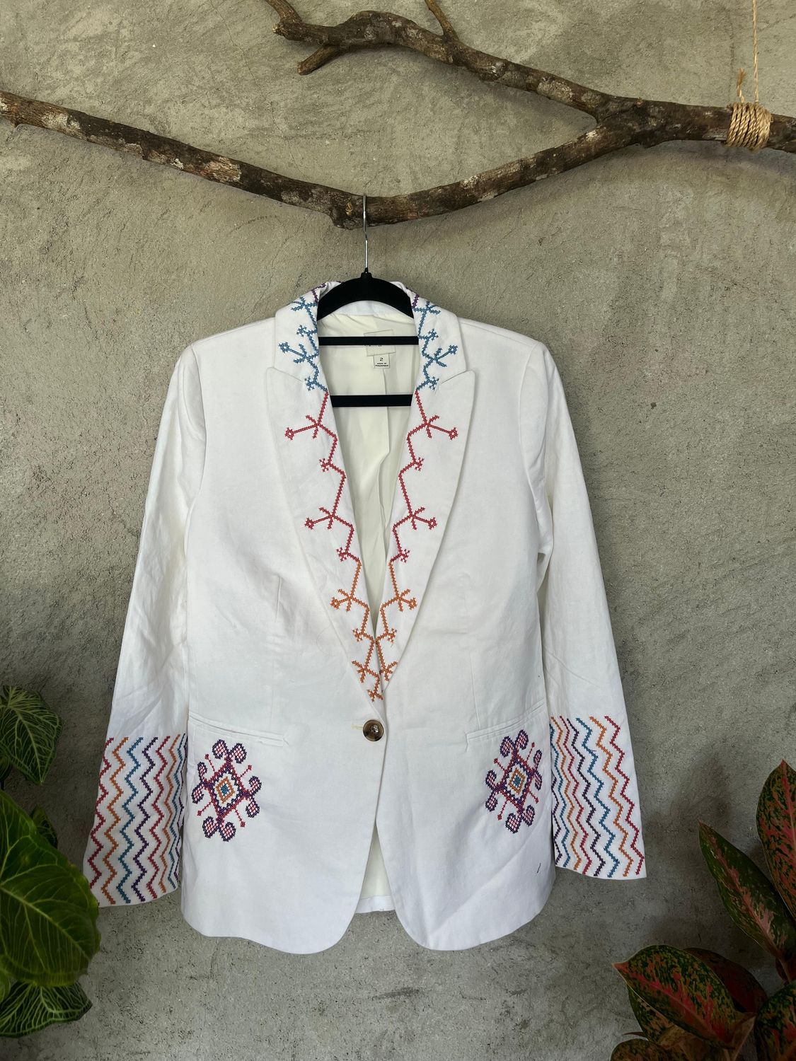 Blazer_45. T'BOLI HAND-EMBROIDERED Blazer