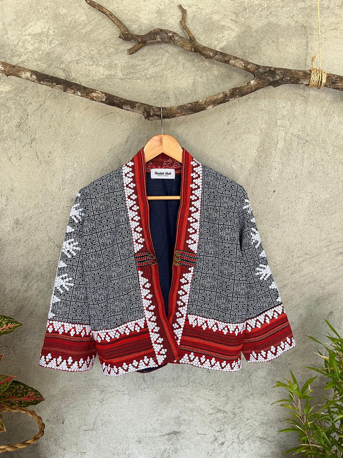 Blazer_45. T'BOLI HAND-EMBROIDERED Blazer