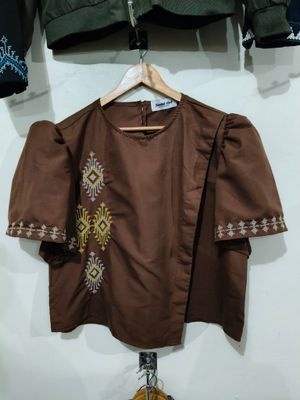 Blouse_82. T'BOLI HAND-EMBROIDERED BLOUSE