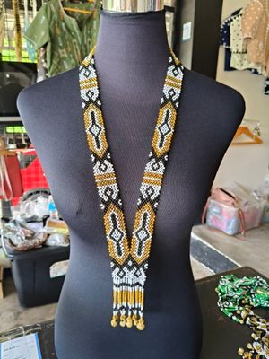 Necklace_26. T'BOLI HAND-BEADED NECKLACE