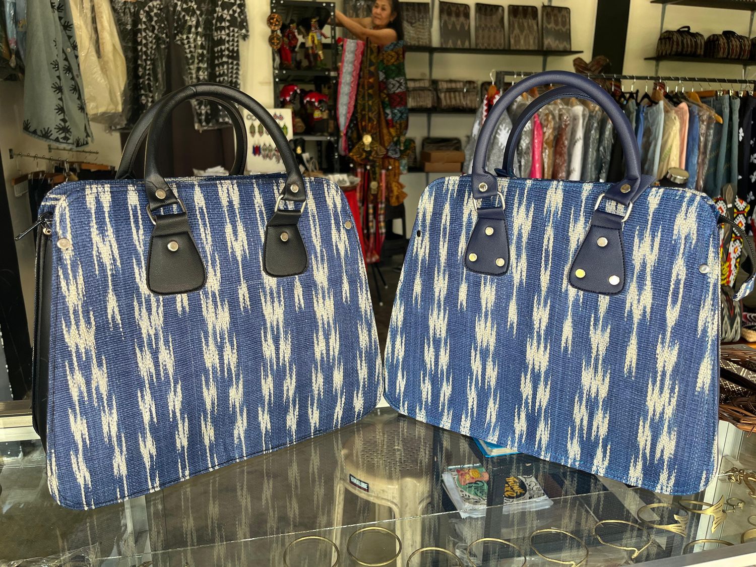 Bag_42. T'NALAK HAND BAG