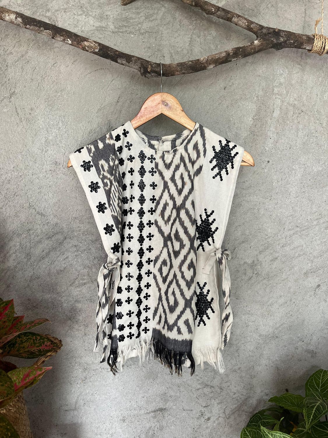 Bib Vest_10. TBOLI HAND-BEADED INAUL VEST TOP